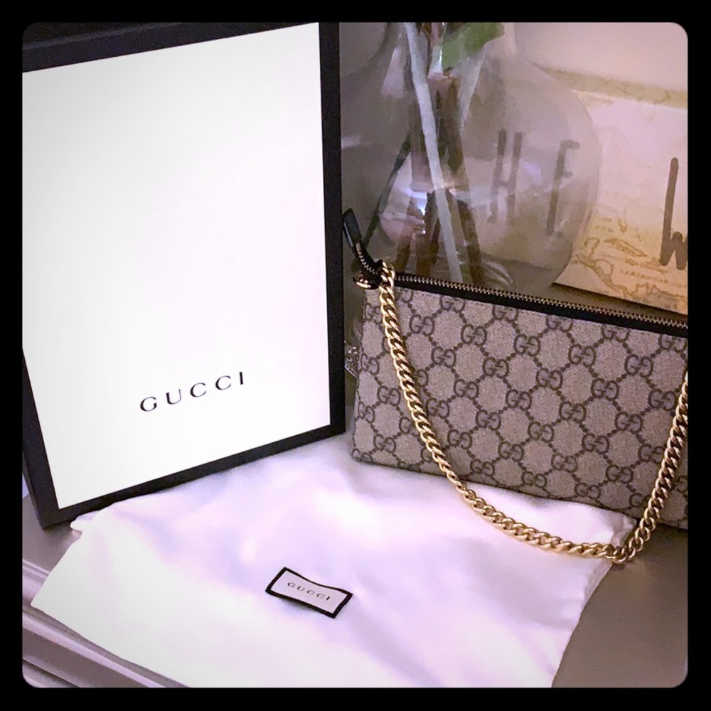 Gucci Supreme Bag